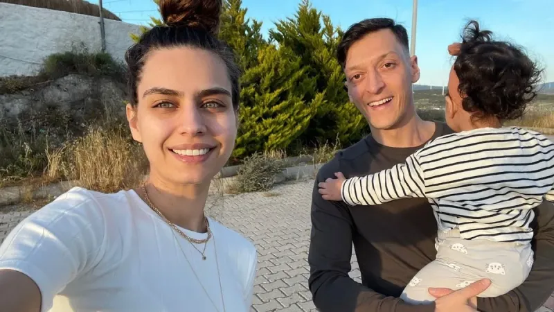 Amine Gülşe'nin projelerine kıskançlık engeli! "Bende eşimde çok kıskancız."