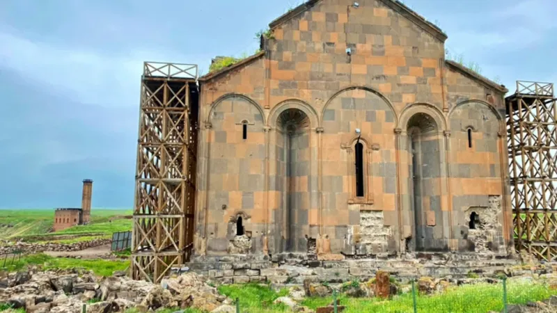 Ani Katedrali'nin restore edildikten sonra cami olarak hizmet vermesi düşünülüyor