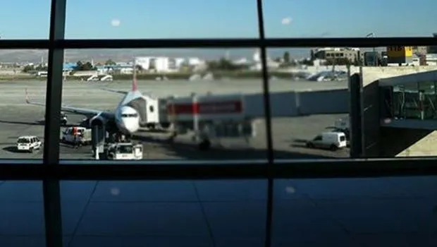 Ankara'da uçakta 'bomba' şakası: 3 yolcu gözaltına alındı