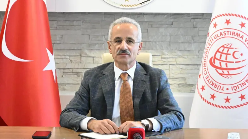 Bayramda Yollar Açık! Bakan Uraloğlu'ndan Müjde Gibi Haber