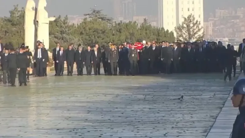 Başkan Erdoğan ve devlet erkanı Anıtkabir'de!