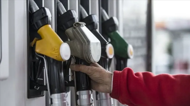 Bayram Öncesi Çifte İndirim Müjdesi! Motorin ve LPG Fiyatları Düşüyor
