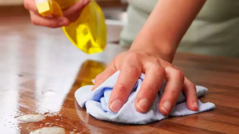 "Bazı okullarda temizliği öğretmenler ve öğrenciler yapıyor" iddiası TBMM gündeminde!