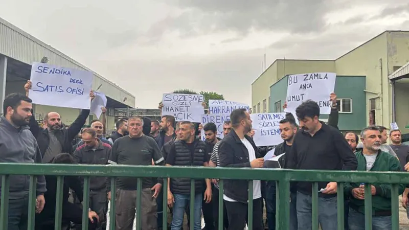 Bursa'da Aroma işçileri iş bıraktı