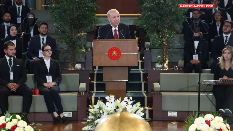 Cumhurbaşkanı Erdoğan, 19 Mayıs dolayısıyla gençlerle buluştu