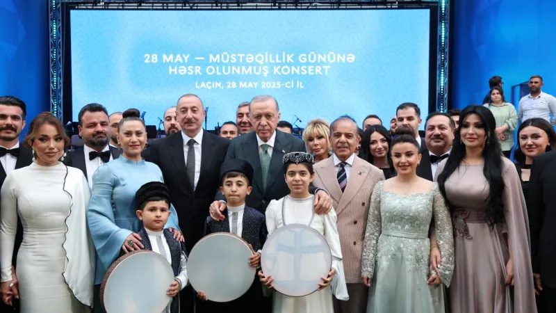 Cumhurbaşkanı Erdoğan, Azerbaycan Bağımsızlık Günü'nde düzenlenen konseri izledi