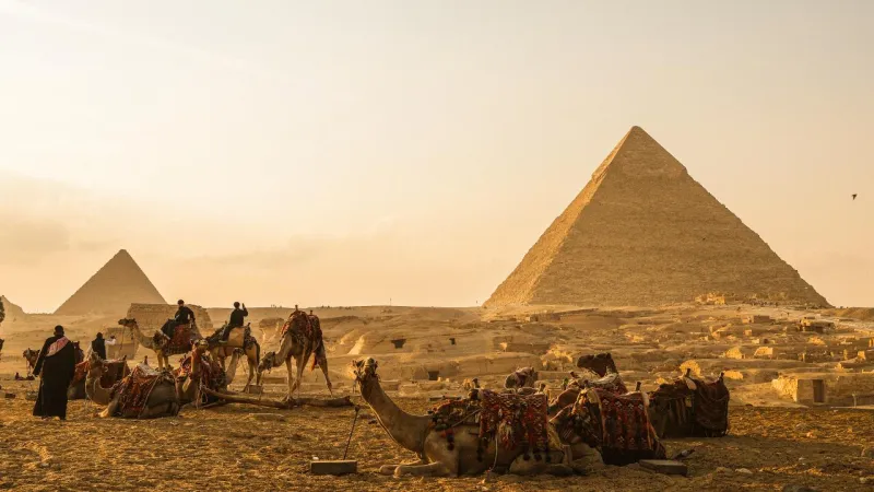 Giza Piramidinin içinde gizli bir giriş mi bulundu?