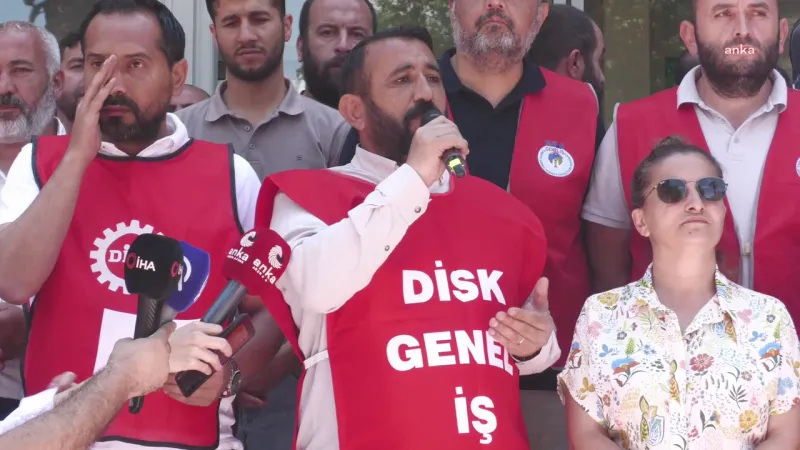 İzmir'de grev yapan işçiler: Bu bir ücret meselesi değil; emeğin onur meselesidir
