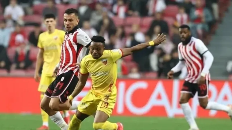 Samsunspor'dan Müthiş Geri Dönüş! 2-1'lik Zafer