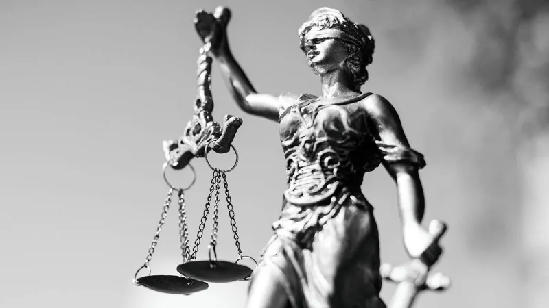 AKP'de Çatlak mı? Kritik Soru: Hukuku Yok Etmek Ne Kazandıracak?