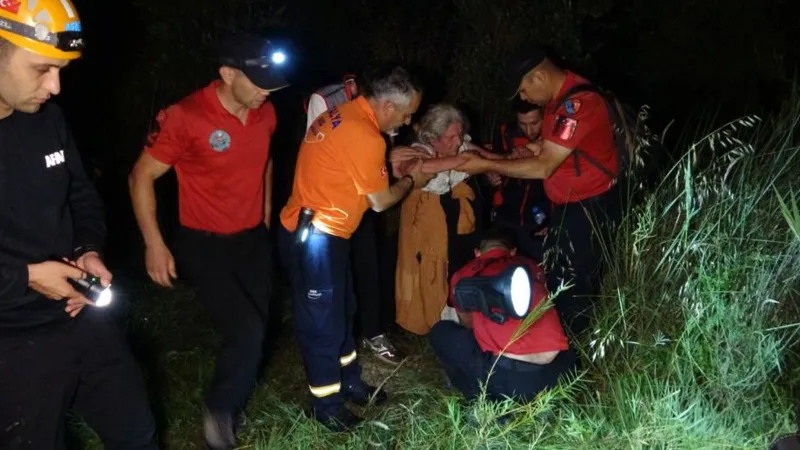 Kaybolan yaşlı kadın 18 saat sonra tarlada bulundu