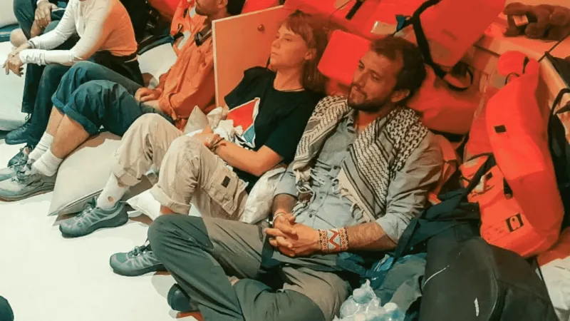 Küresel Sumud Filosu gönüllüleri İsrail hapishanelerinde açlık grevine başladı
