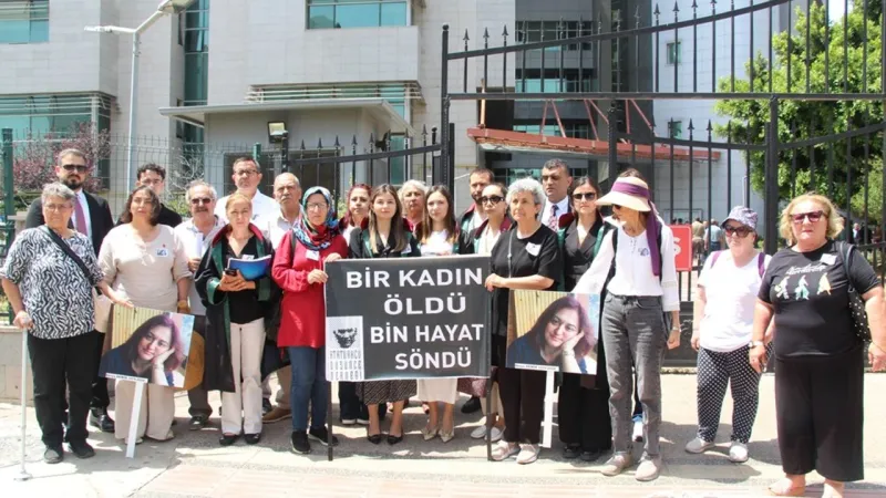 Mersin Barosu, Derya Emir'in katledilmesini protesto etti: Telaffuzu bile bize ağır gelen bir vahşetle karşı karşıyayız
