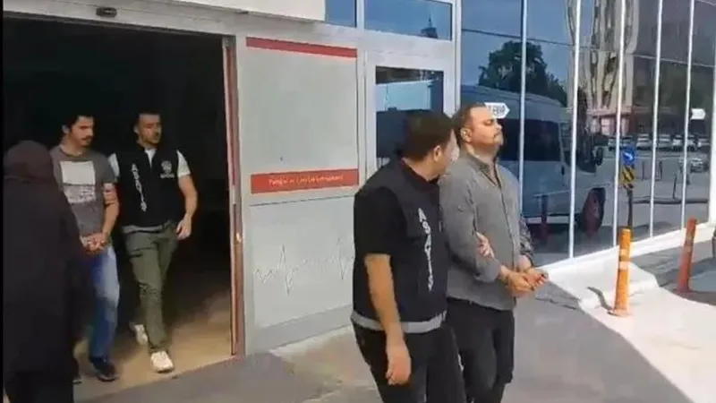 Zafer Partili avukat ile milletvekili adayı, Suriyelinin evini kundakladıkları suçlamasıyla tutuklandı